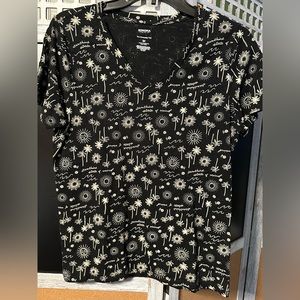 Sonoma summer everyday tee (M)